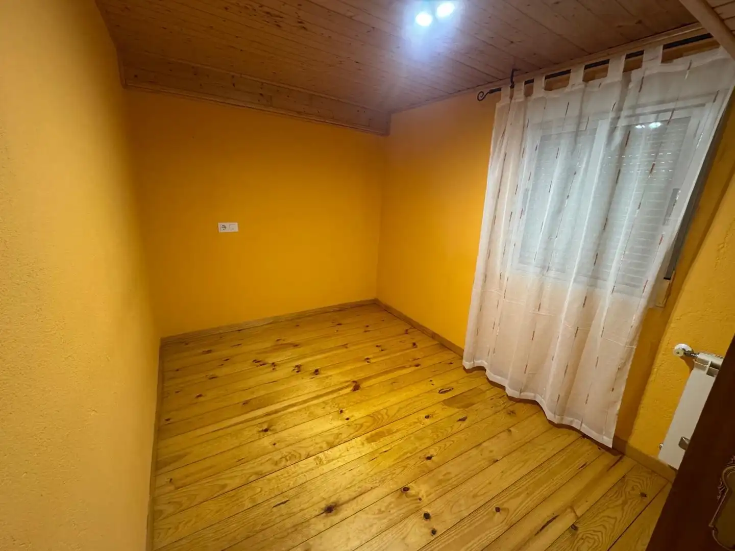 Country homes for sale in Ponferrada  with Private garden, Terrace and Balcony