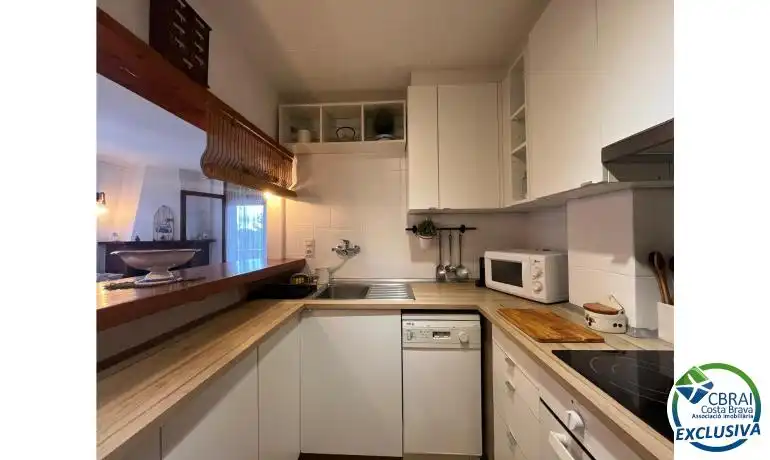 Kitchen of Apartments for sale in Empuriabrava  with Air Conditioner, Terrace and Furnished