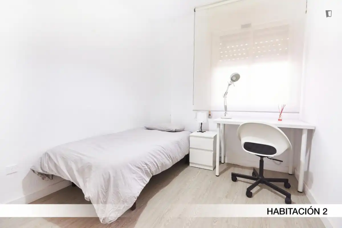 Room in Sevilla, Sevilla