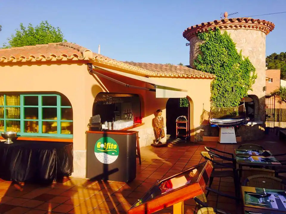 Country house zum Verkauf in Calonge i Sant Antoni mit Klimaanlage, Heizung und Privatgarten