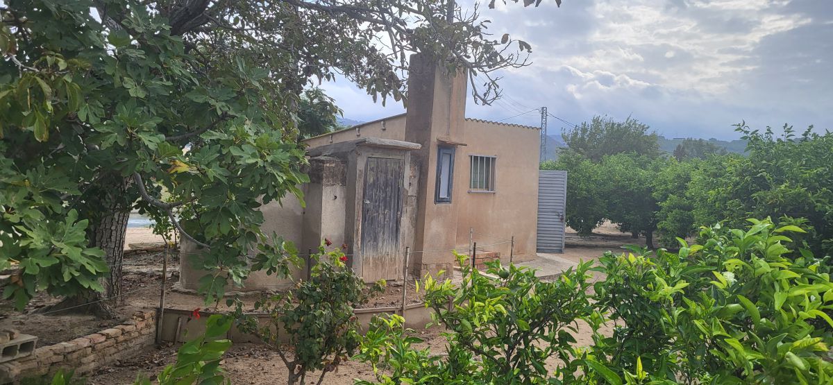 Country house for sale in N/A, Bítem