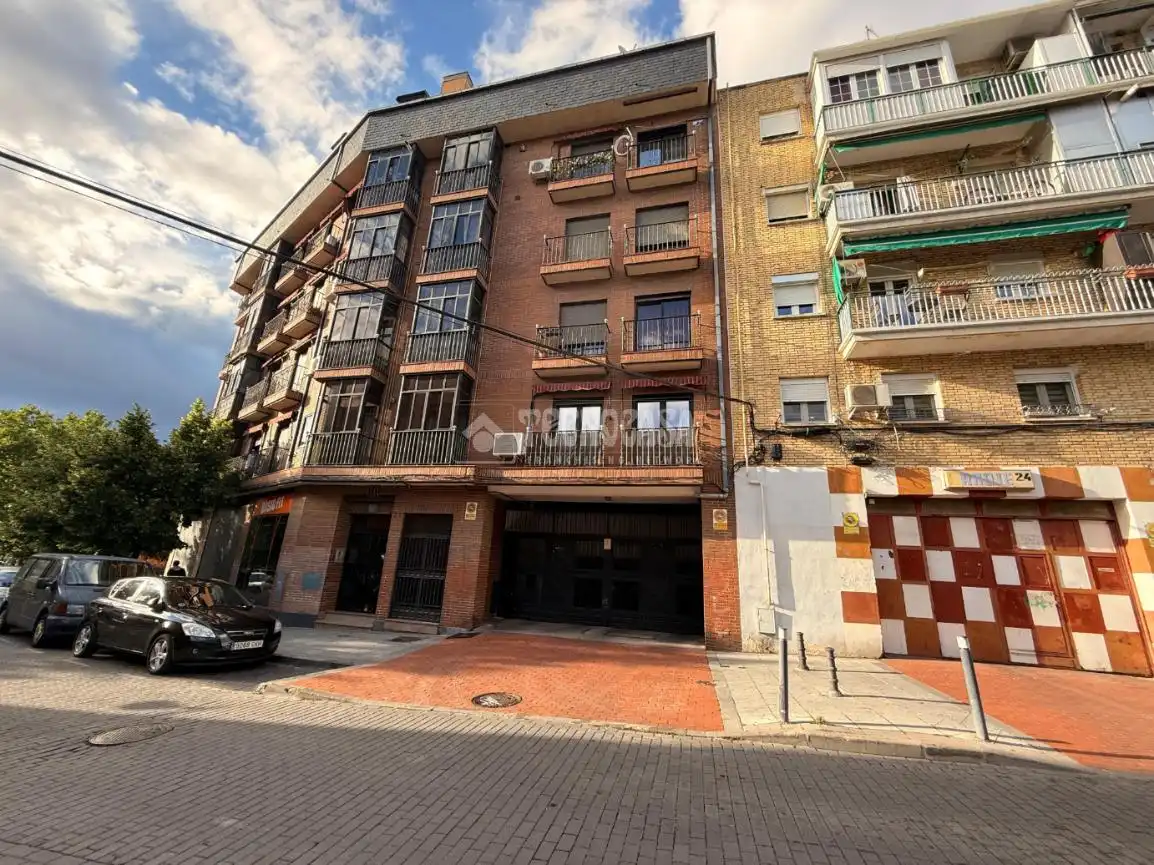 Exterior view of Garage for sale in Alcorcón