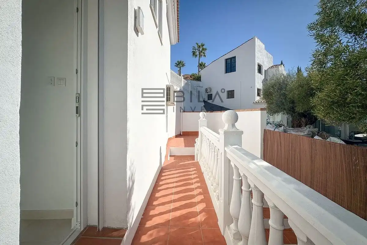 Chalet con piscina en venta en Cerros del Aguila, imagen 39