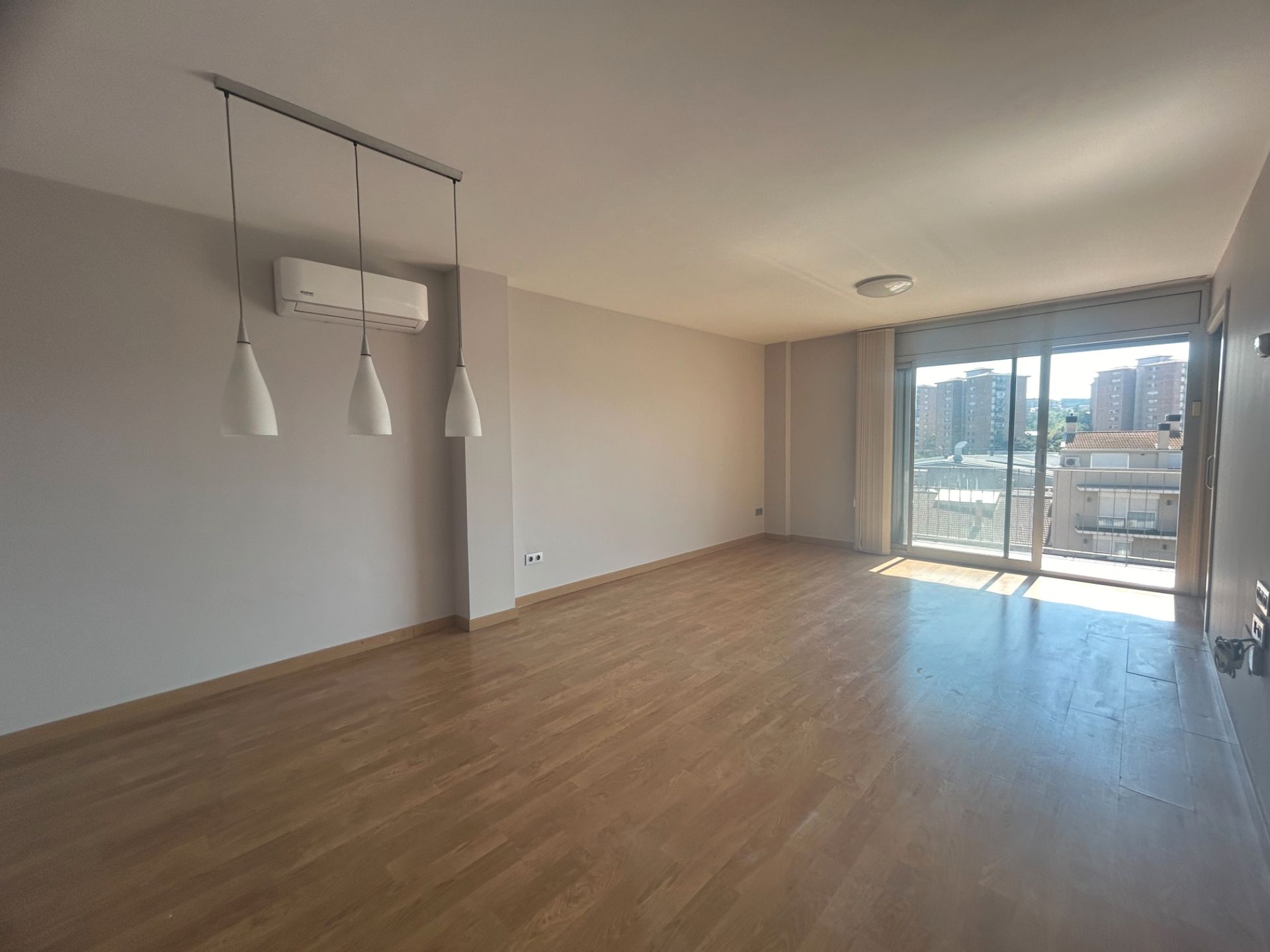 Living room of Duplex for sale in Manresa  with Air Conditioner, Heating and Terrace