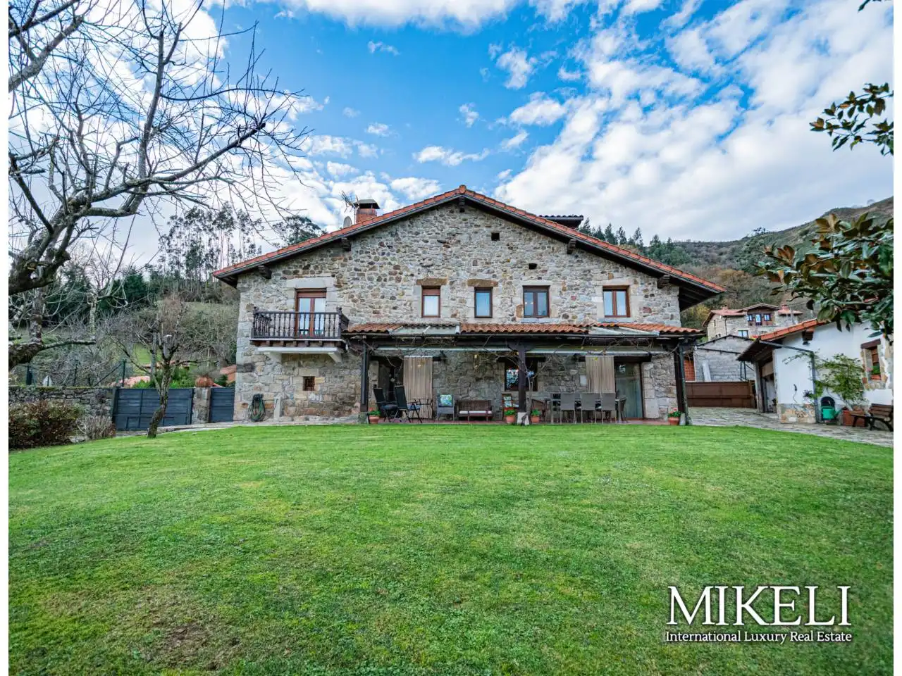 Casa con jardín en venta en Calle VILLEGAR, imagen 2