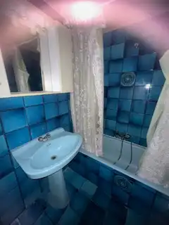 Badezimmer von Dachboden zum Verkauf in León Capital  mit Heizung, Parkett und Terrasse