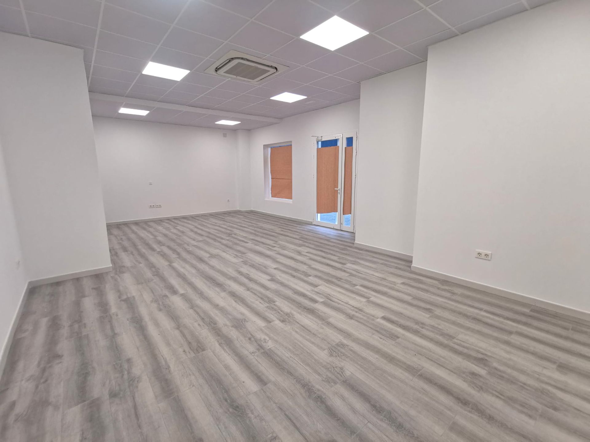 Local de alquiler en Málaga Capital con Aire acondicionado