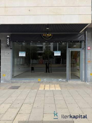 Local comercial en Alquiler en Estudi General, 27 en Cappont