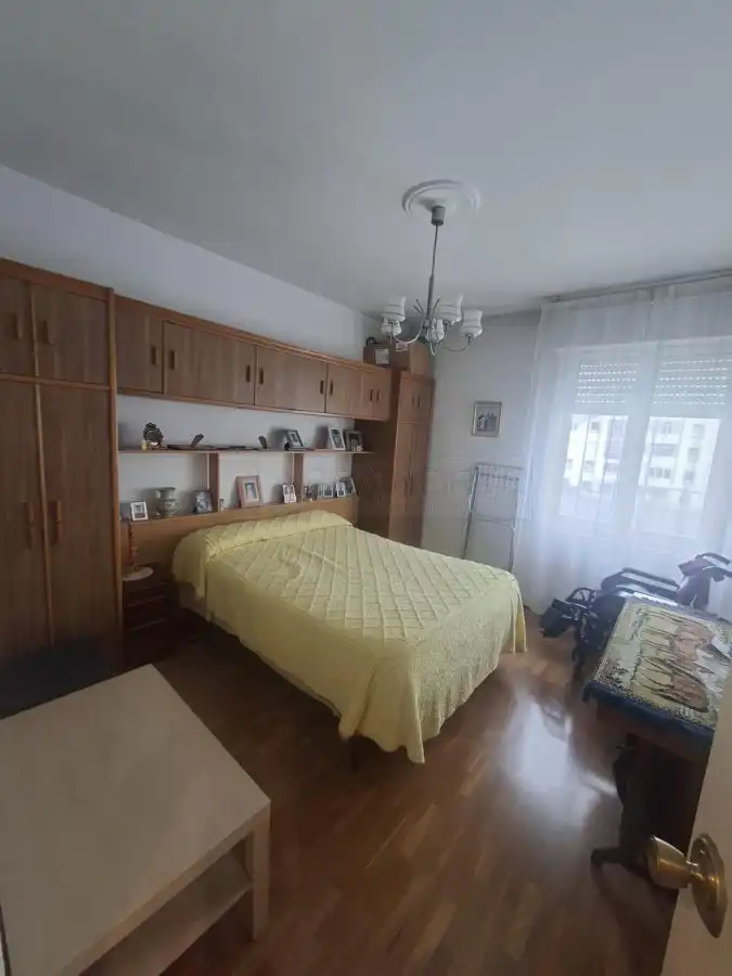 Habitación de Piso en venta en Vitoria - Gasteiz con Calefacción, Parquet y Trastero