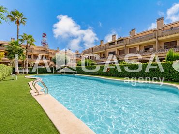 Casa a schiera con balcone in vendita a Pobles de l'Oest