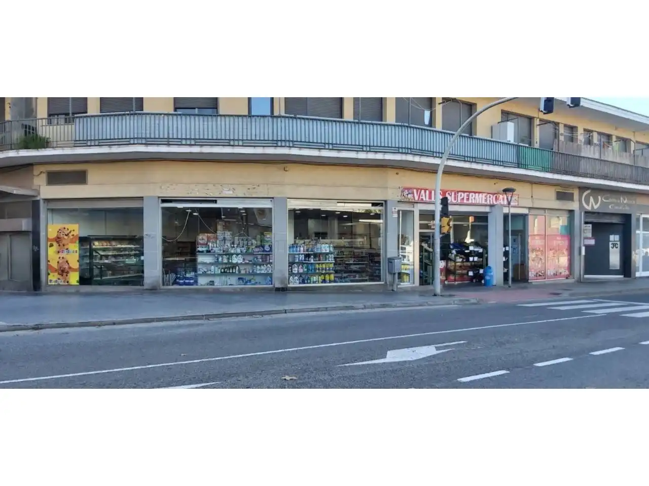 Locale commerciale in vendita a Calle Abad Llort
