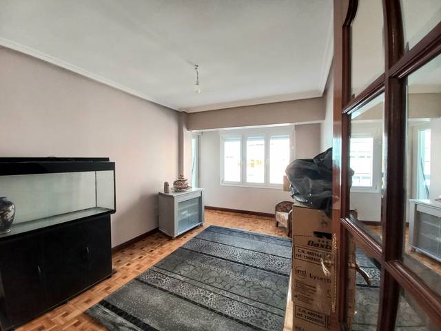 Piso en Venta en Calle Fray Esteban de la Villa en San Pedro y San Felices