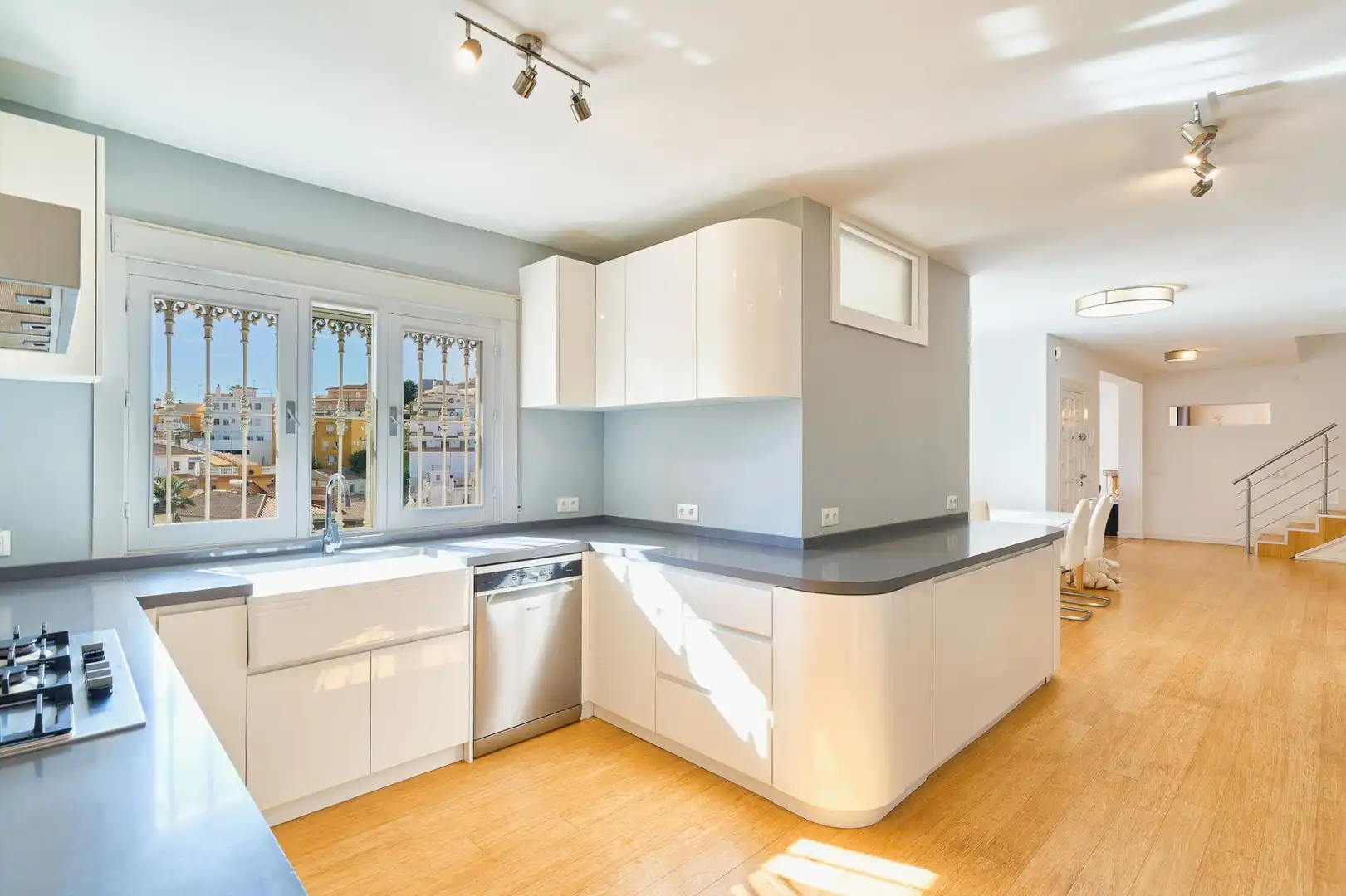 Cocina de Casa o chalet de alquiler en Málaga con Aire acondicionado, Jardín privado y Terraza