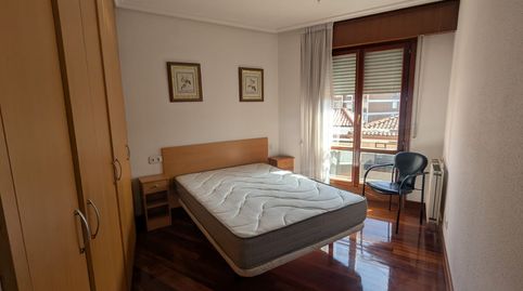 Foto 4 de Piso en venta en Euskal Herria Plaza, Amorebieta-Etxano, Bizkaia