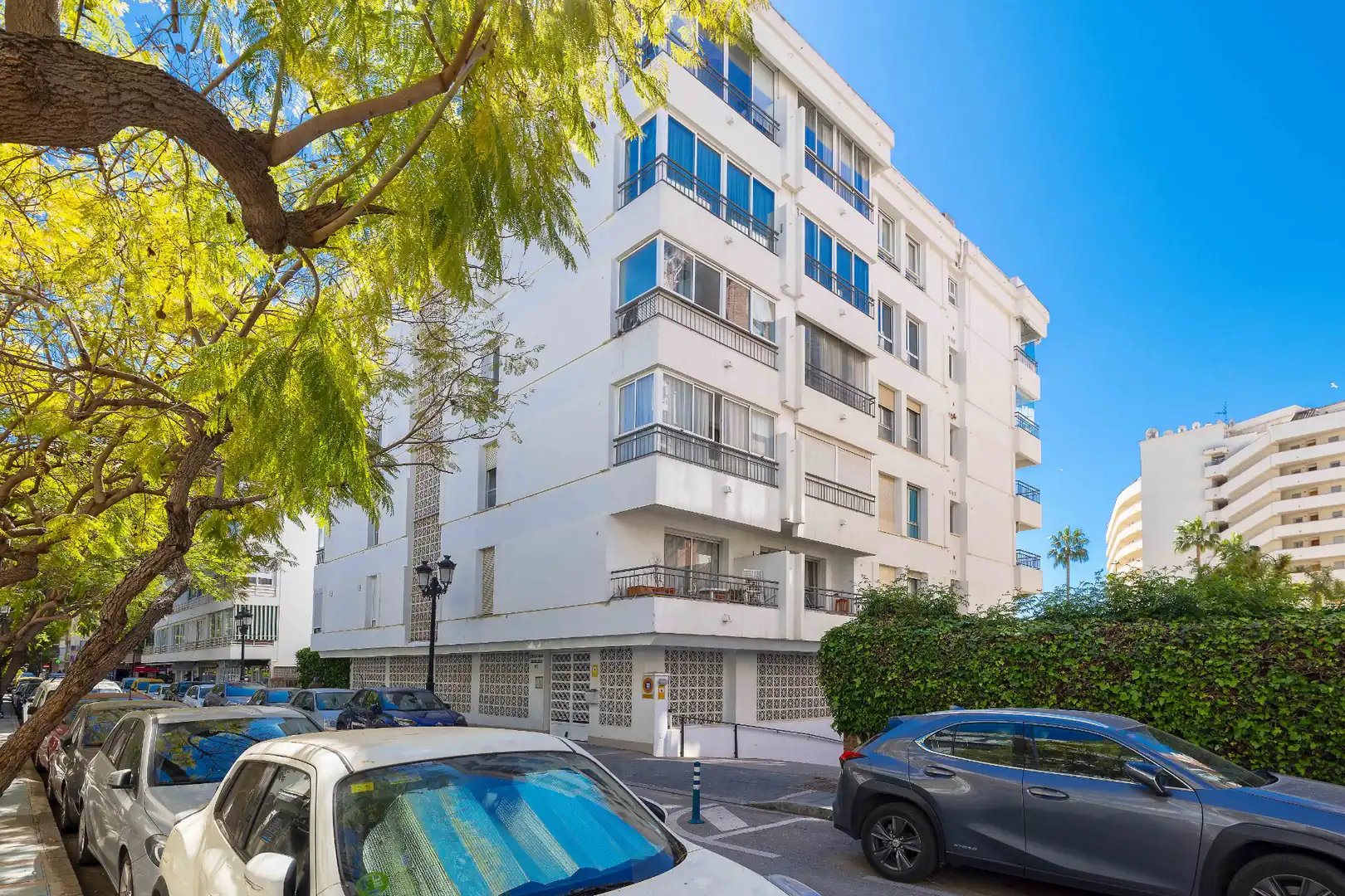 Flat for sale in Calle Pablo Casals, Playa de la Fontanilla , Marbella Centro
