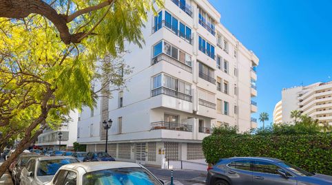 Photo 2 of Flat for sale in Calle Pablo Casals, Playa de la Fontanilla, Marbella