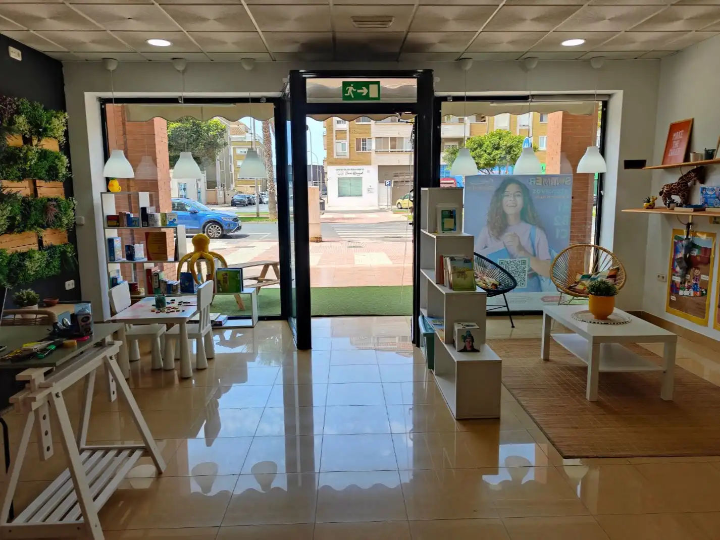 Local comercial en traspaso en Avenida Reino de España 222, imagen 2