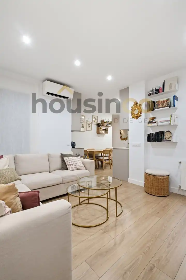 Sala de estar de Piso en venta en Madrid con Aire acondicionado, Calefacción y Amueblado