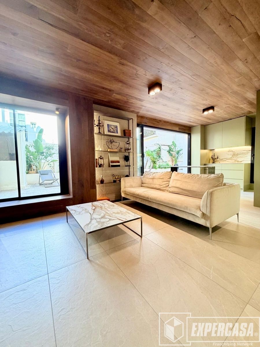 Sala d'estar de Pis en venda en  Valencia Capital amb Aire condicionat, Parquet i Terrassa