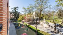 Vista exterior de Pis en venda en Pozuelo de Alarcón amb Aire condicionat, Calefacció i Parquet