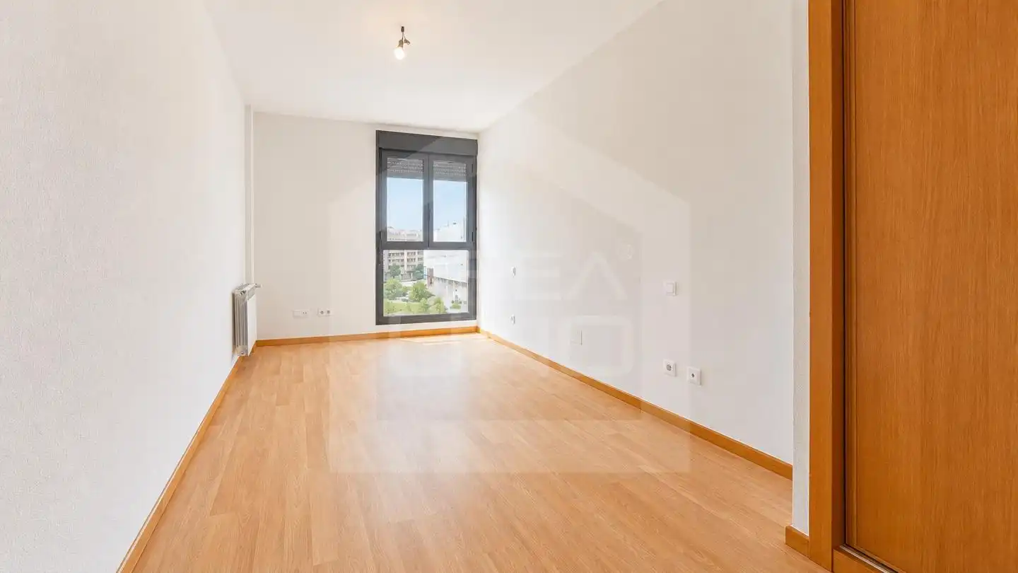 Bedroom of Flat for rent in Móstoles  with Air Conditioner, Heating and Storage room