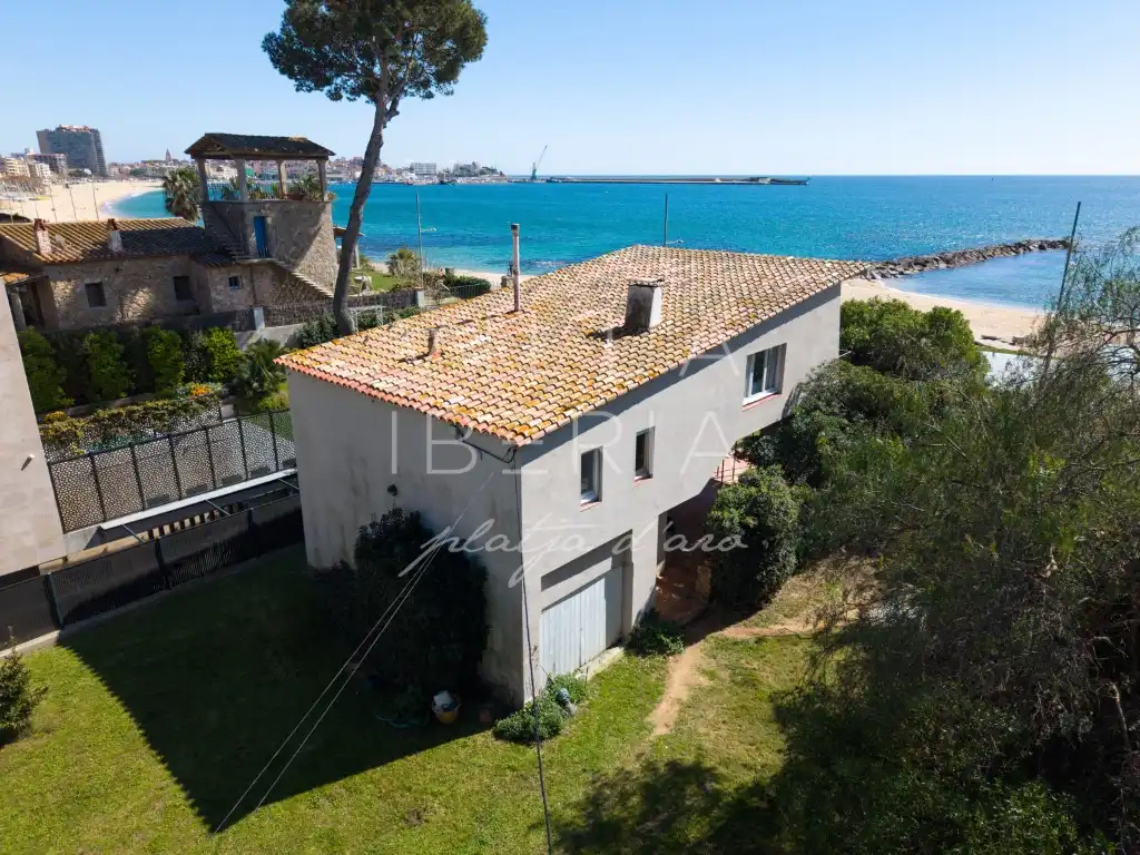 Vista exterior de Casa o xalet en venda en Calonge i Sant Antoni amb Jardí privat i Terrassa