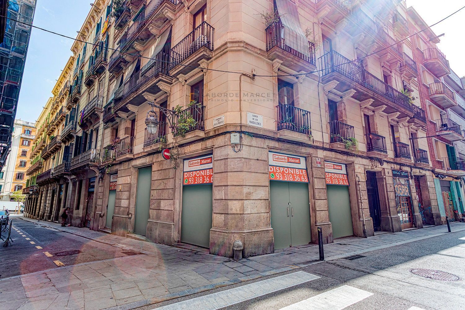 Vista exterior de Local en venta en  Barcelona Capital