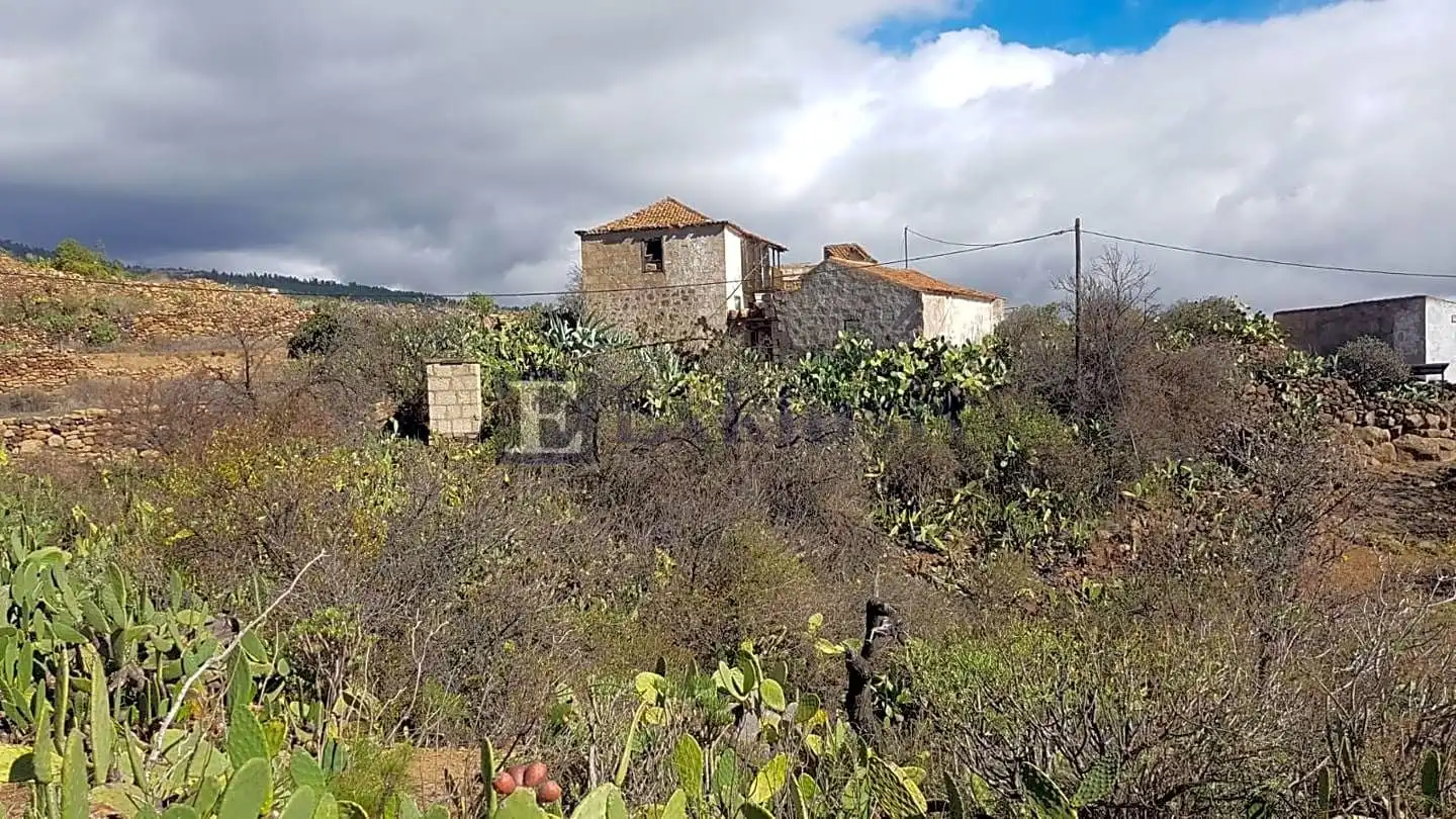 Country homes for sale in Granadilla de Abona  with Private garden