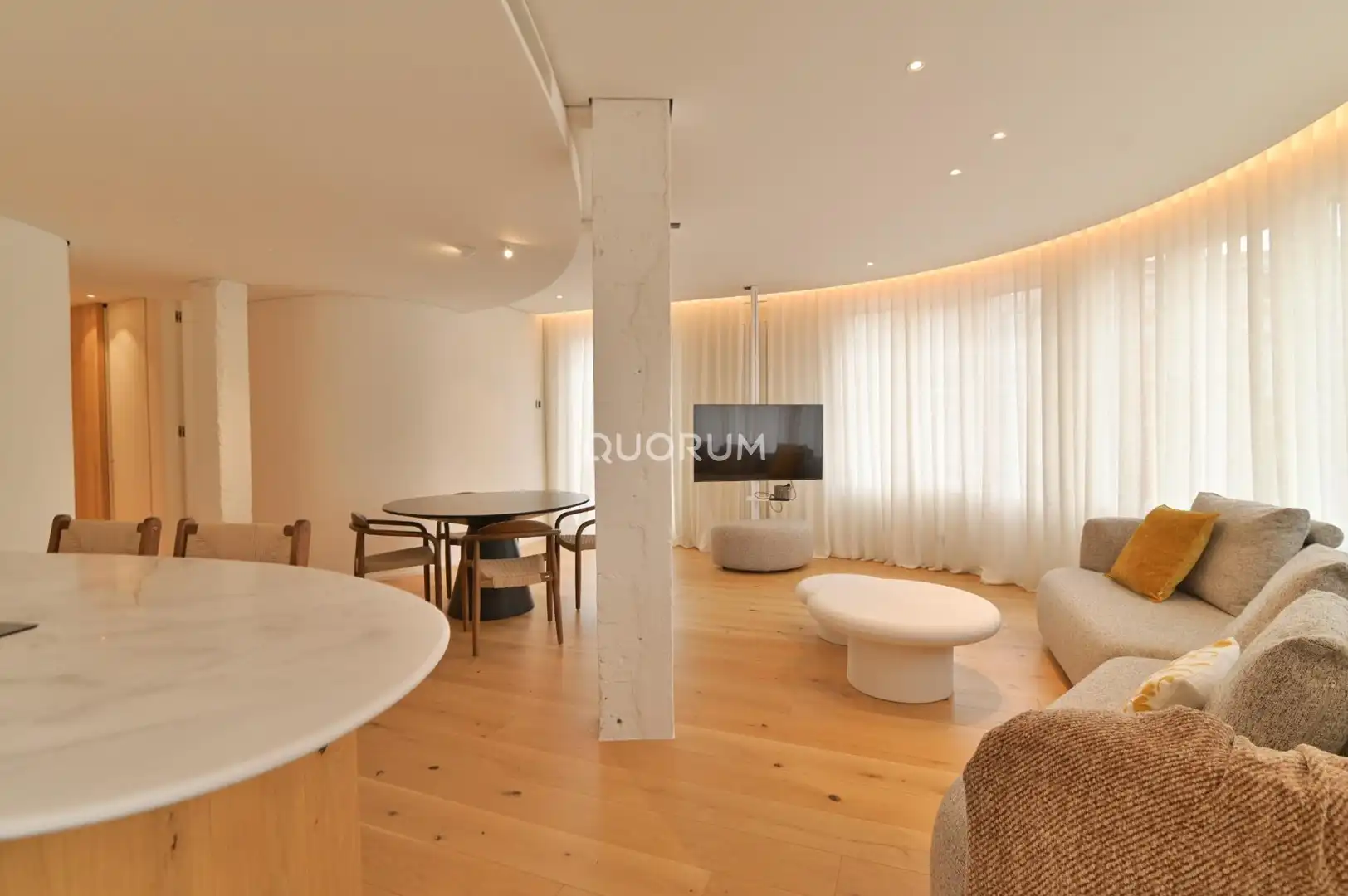 Living room of Flat for rent in Bilbao   with Heating and Furnished