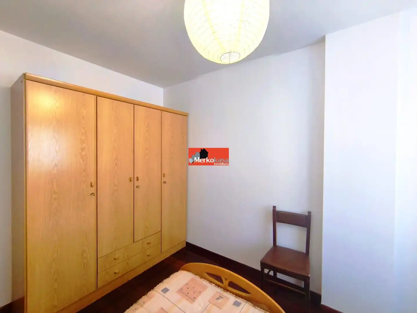 Dormitori de Apartament de lloguer en Lugo amb Calefacció i Moblat