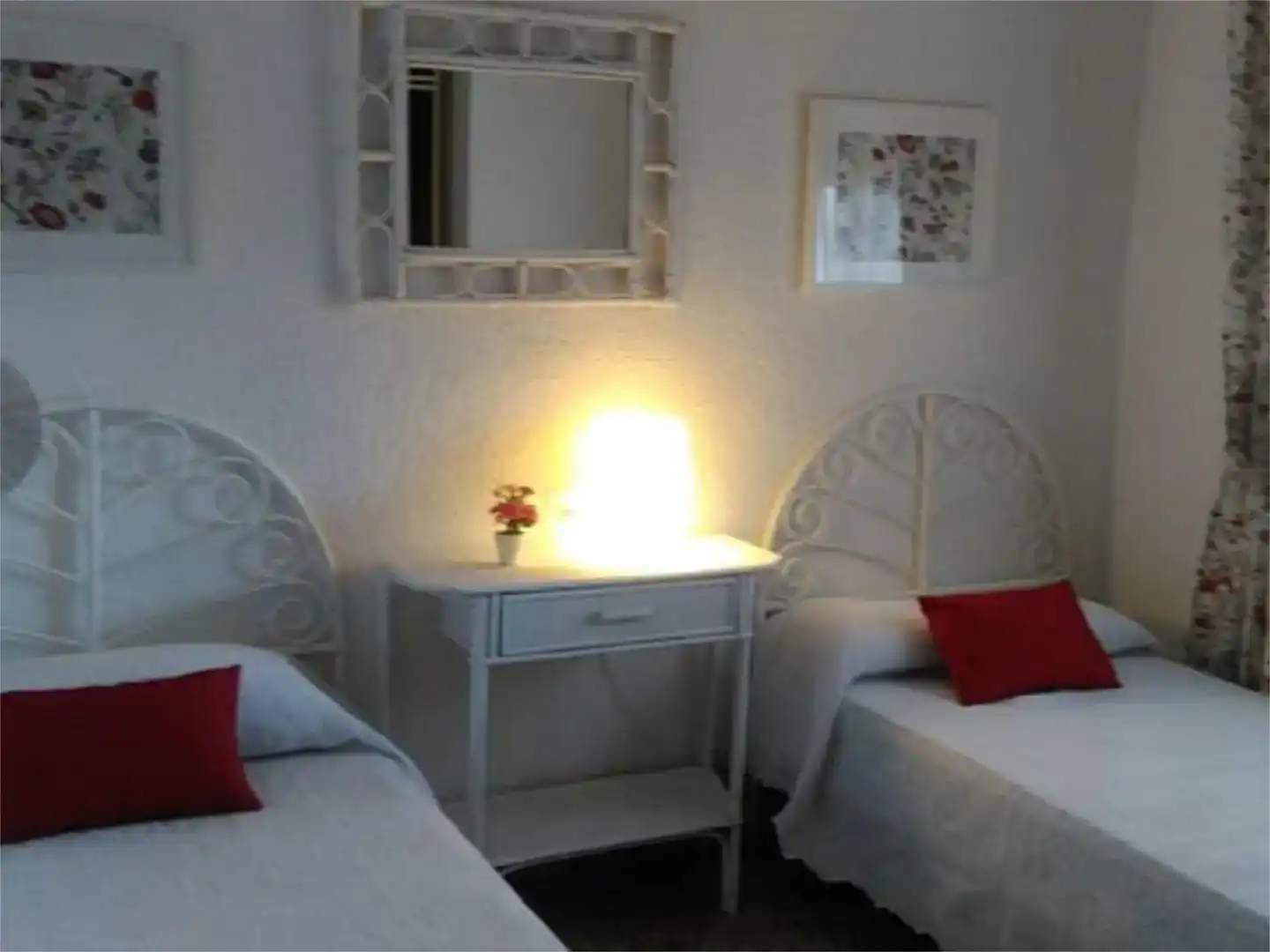 Habitación de Casa o chalet en venta en Los Navalmorales con Aire acondicionado, Jardín privado y Piscina