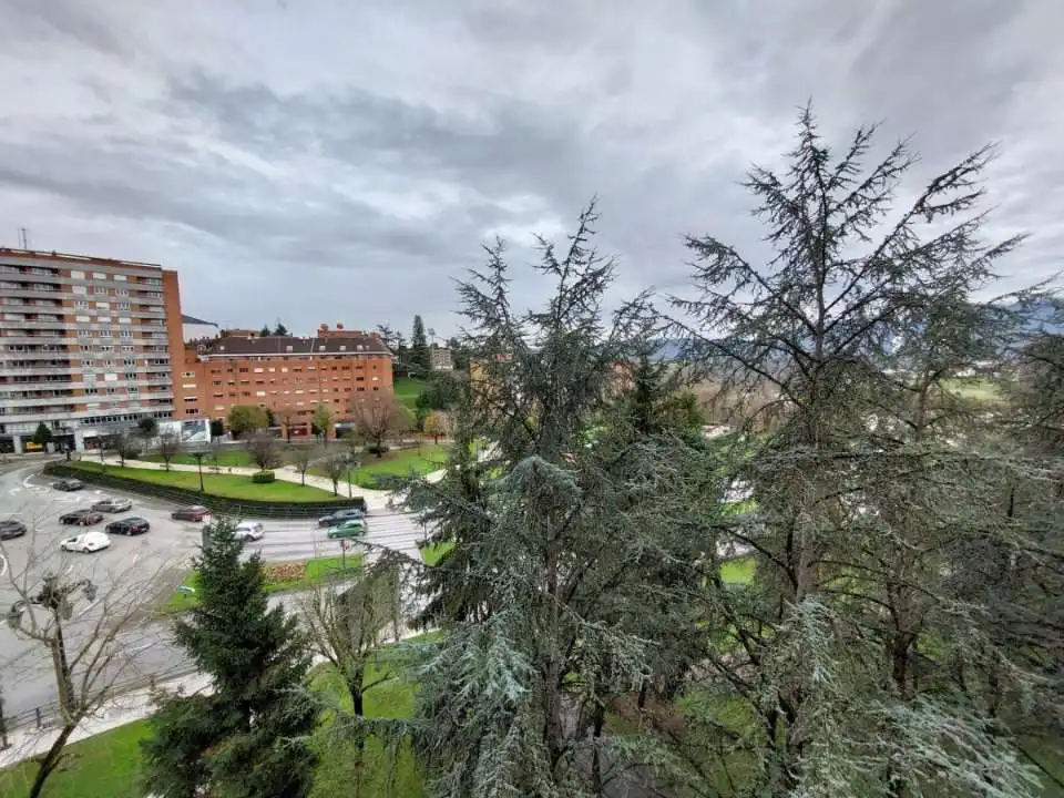 Exterior view of Flat for rent in Oviedo   with Heating