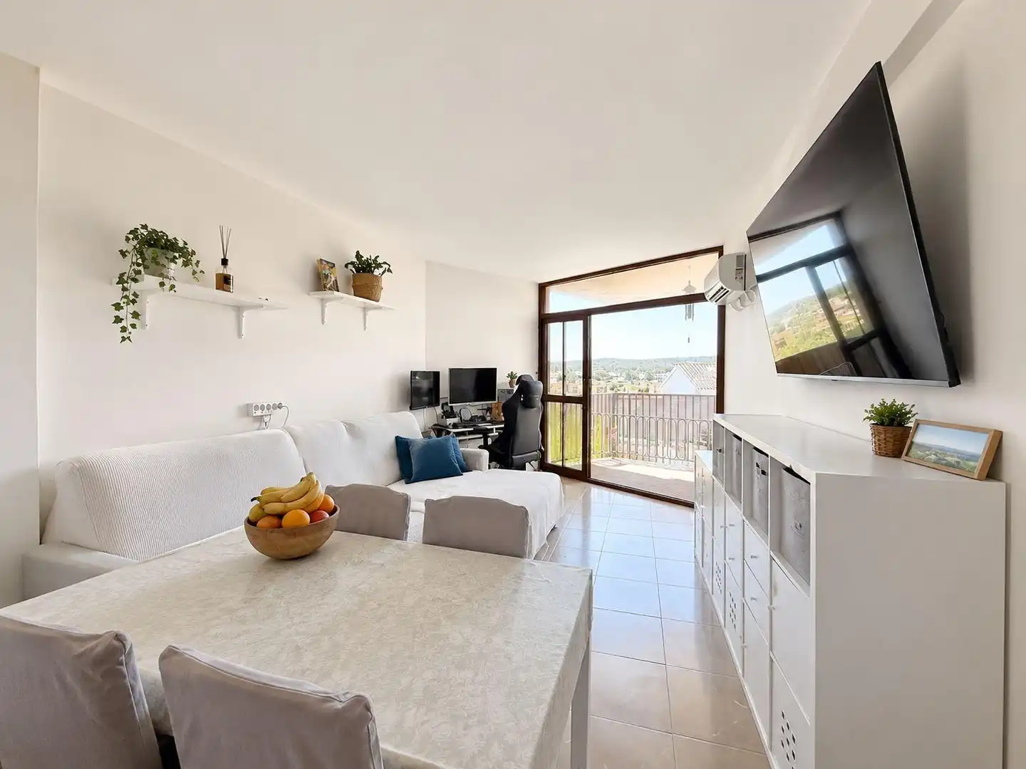 Living room of Apartments for sale in Calvià  with Air Conditioner and Terrace