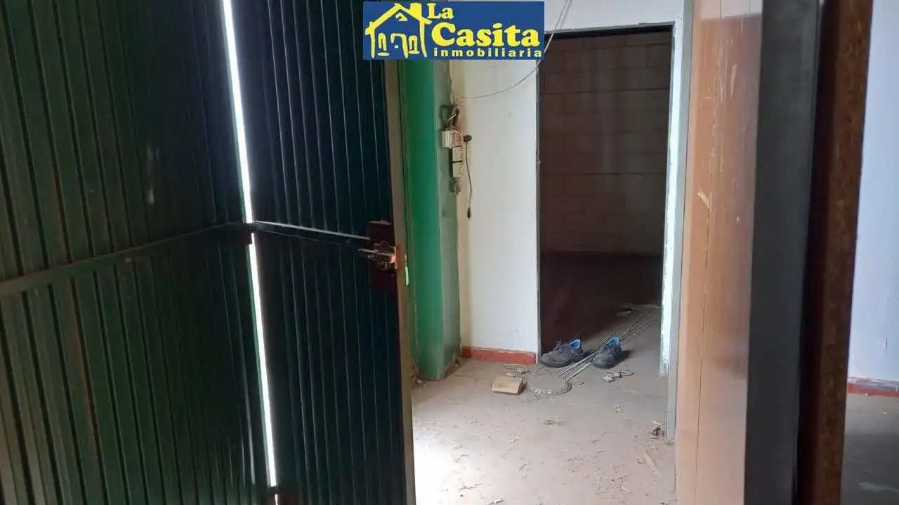 Industrial building for sale in Calle Socuéllamos, imagen 9