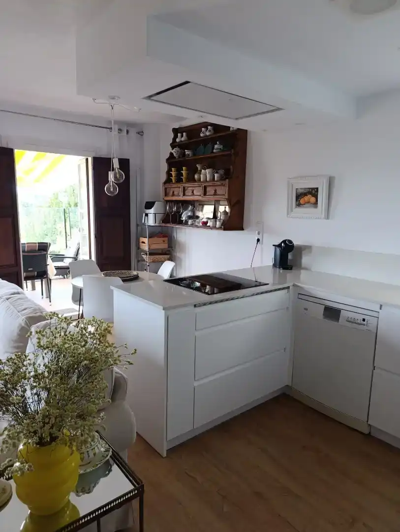 Cuina de Casa o xalet en venda en Ribamontán al Mar amb Jardí privat, Parquet i Moblat