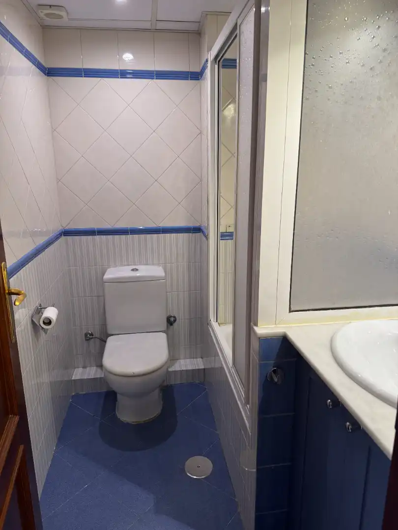 Baño de Piso en venta en Sevilla con Aire acondicionado, Calefacción y Parquet