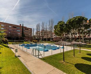 Swimming pool of Flat to rent in Pozuelo de Alarcón  with Air Conditioner and Heating