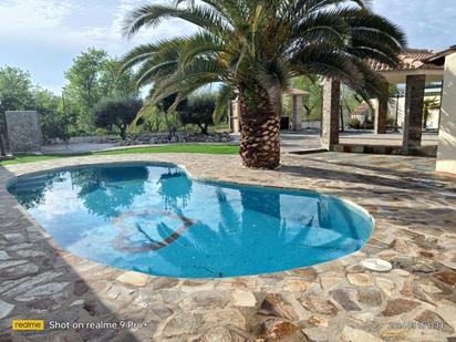 Piscina de Casa o xalet en venda en Seseña amb Aire condicionat i Piscina