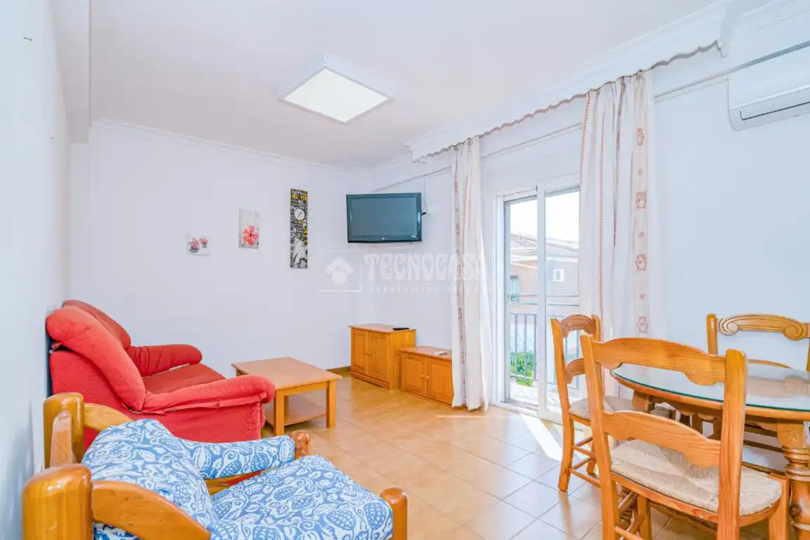 Sala de estar de Piso en venta en Granada con Aire acondicionado y Balcón