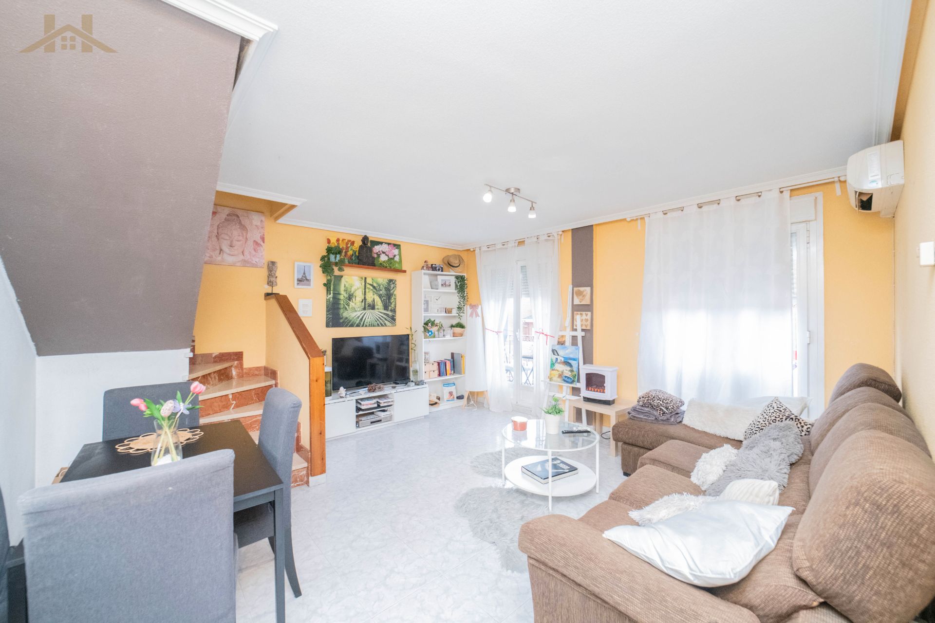 Living room of Duplex for sale in Sevilla la Nueva  with Furnished, Oven and Washing machine