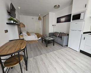 Living room of Study to rent in Salamanca Capital  with Heating, Furnished and Oven