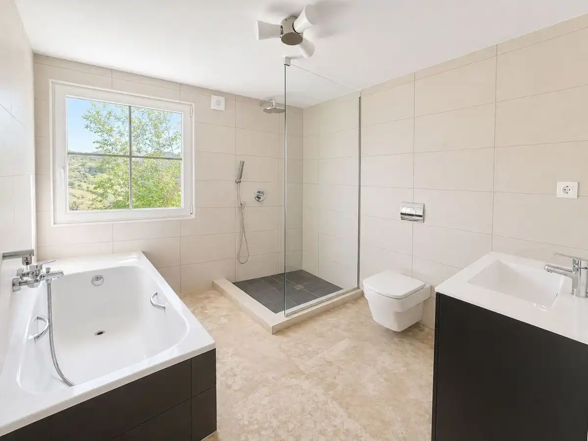 Bany de Casa o xalet en venda en Mijas amb Calefacció, Jardí privat i Terrassa