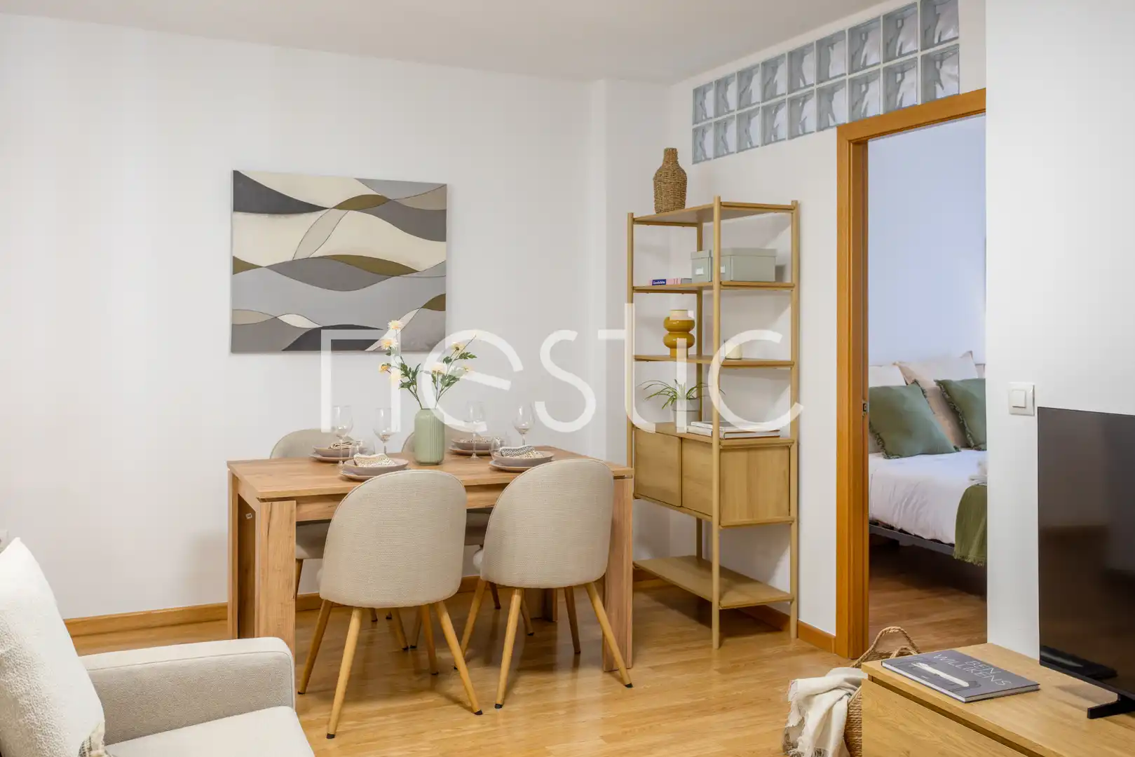 Schlafzimmer von Wohnungen zur Miete in Madrid mit Klimaanlage, Heizung und Möbliert