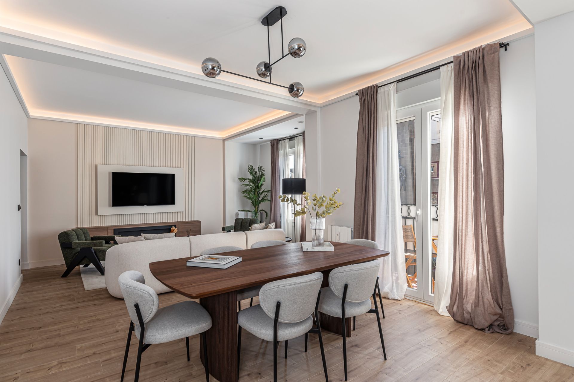 Sala d'estar de Àtic en venda en  Madrid Capital amb Aire condicionat, Calefacció i Terrassa