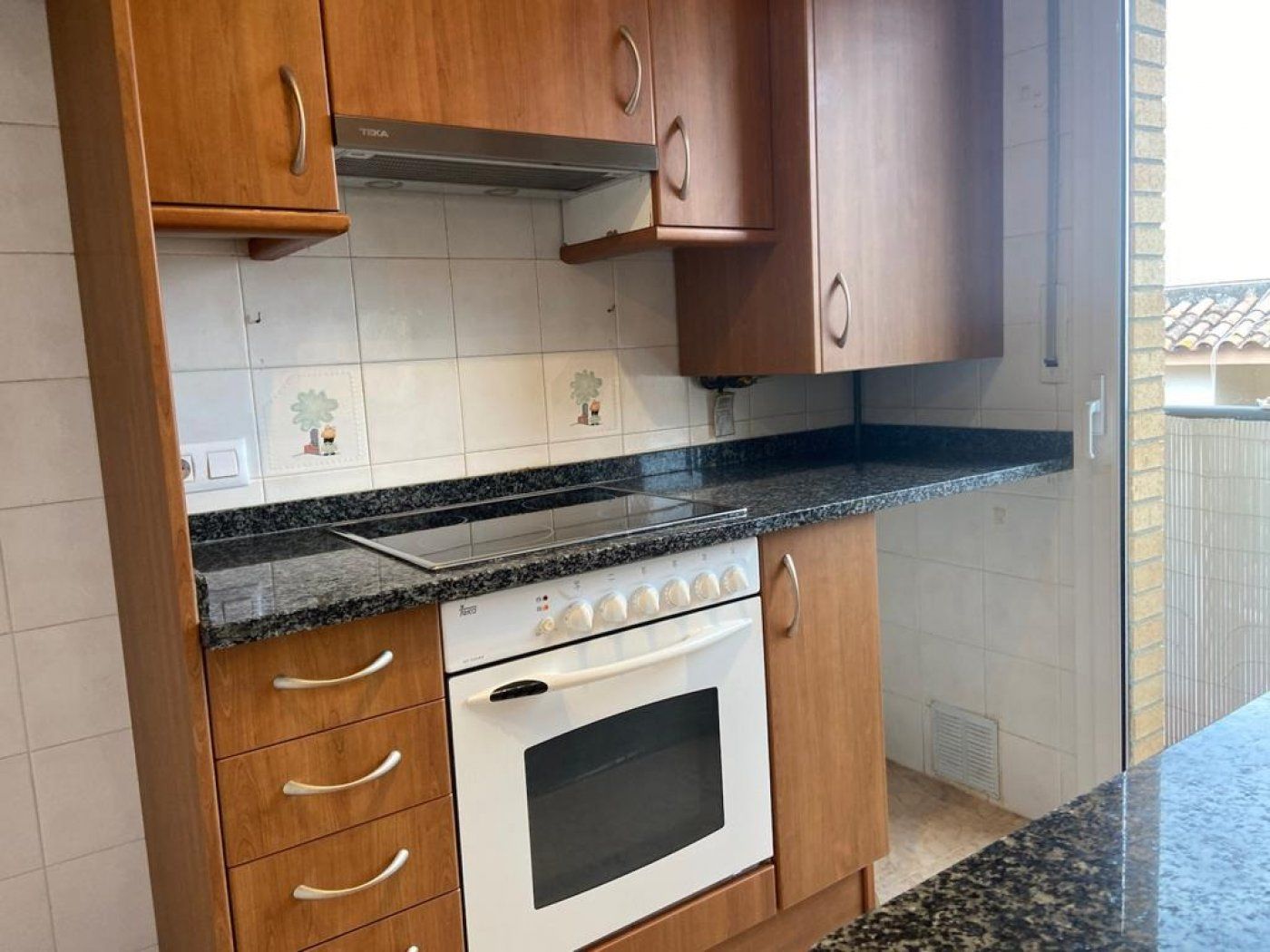 Cuina de Pis en venda en Salt amb Calefacció i Balcó