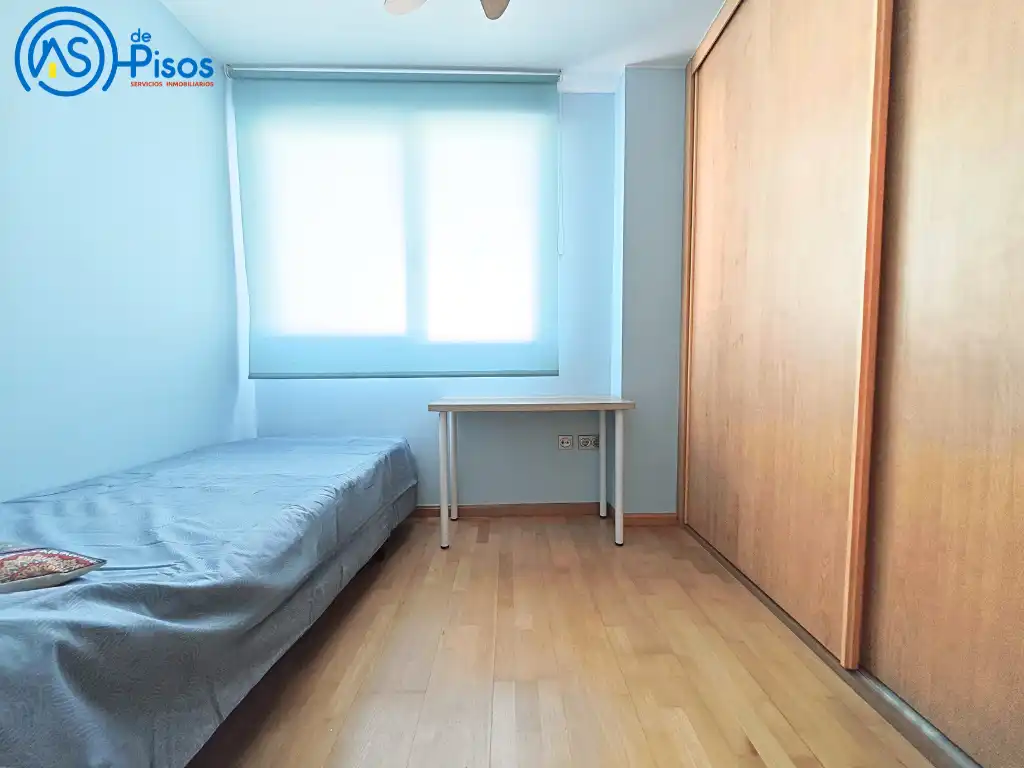 Habitación de Piso de alquiler en Cadrete con Calefacción, Jardín privado y Parquet