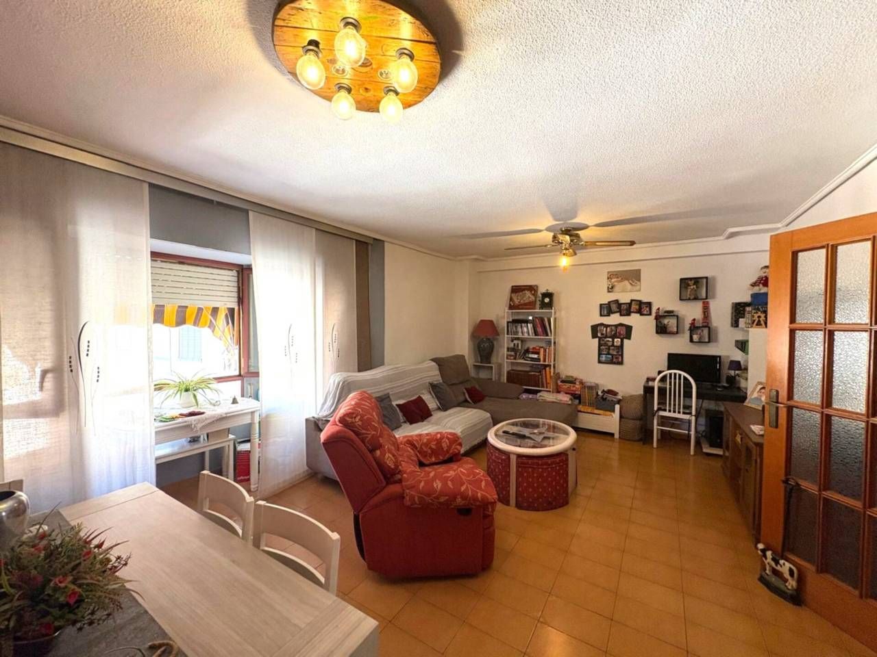Sala d'estar de Pis en venda en Alicante / Alacant amb Terrassa i Balcó