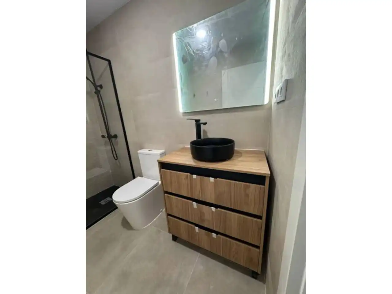 Bathroom of Apartments for sale in Barcelona  with Air Conditioner, Parquet flooring and Furnished