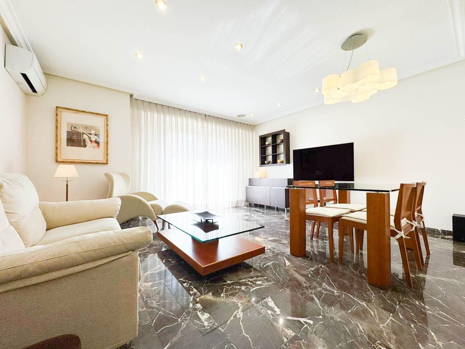 Living room of Flat for sale in Elche / Elx  with Air Conditioner, Heating and Terrace
