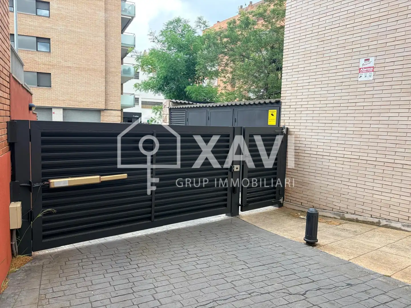 Parking of Flat for sale in Igualada  with Air Conditioner, Heating and Private garden